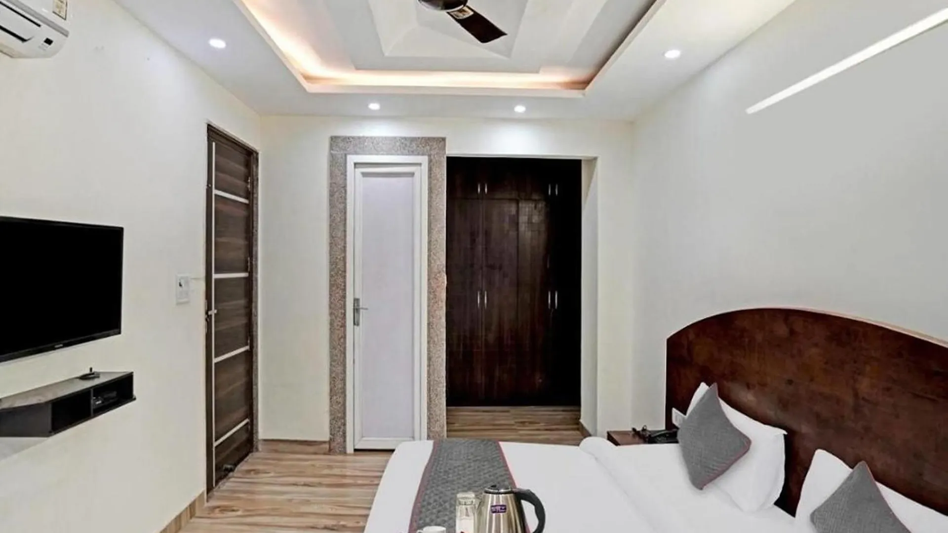 Bellmore Stay & Homes غورغاون