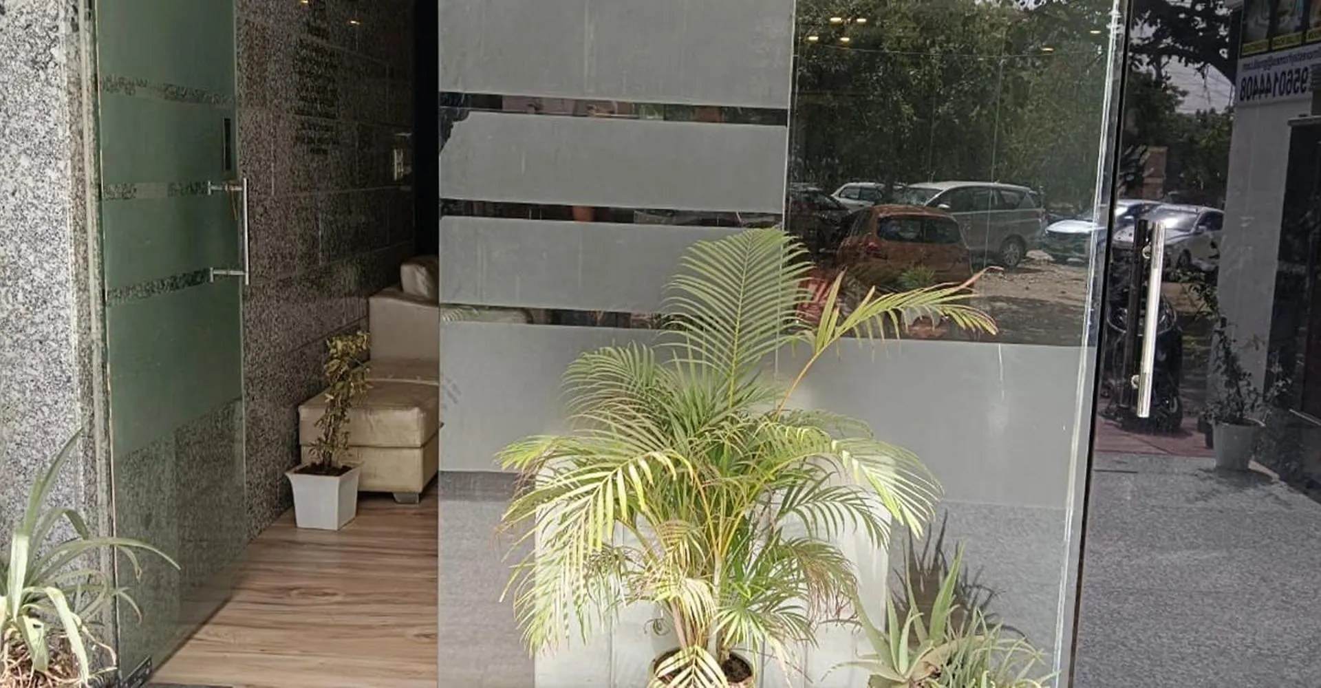 Bellmore Stay & Homes غورغاون فندق